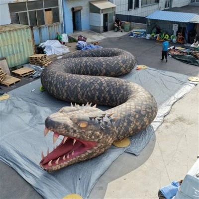Modelo de serpiente inflable gigante realista